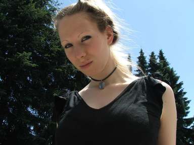 Turn my sister into Gothic